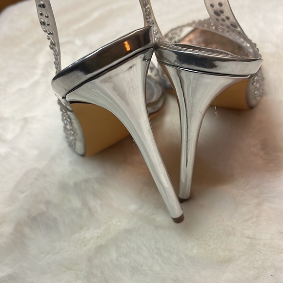 Pointed Silver Rhinestone Vinyl pump - Picture 5 of 7